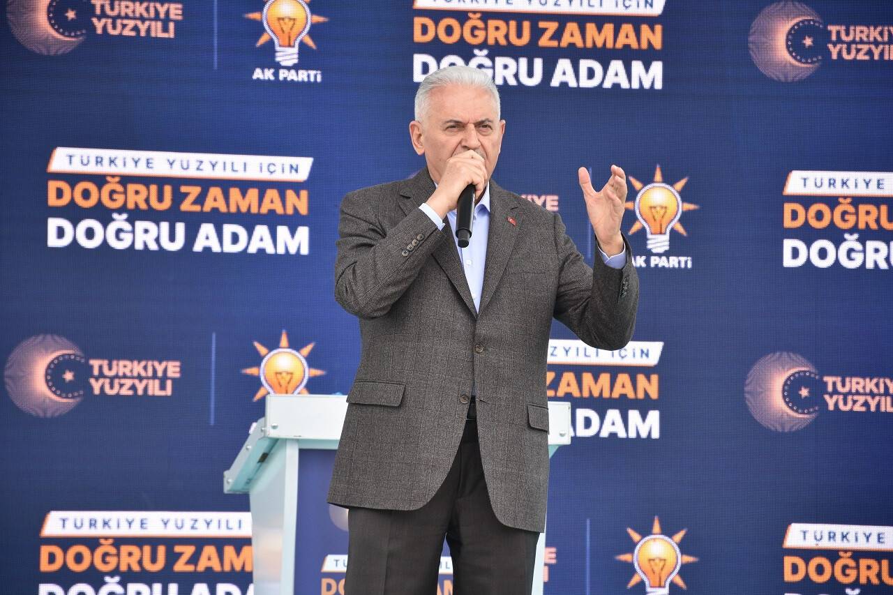 binali-yildirim-partililere-2.jpg