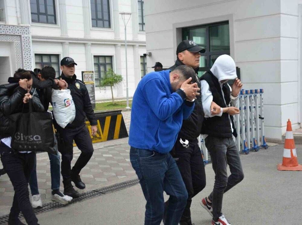 Karavan ve konteyner dolandırıcılarına operasyon