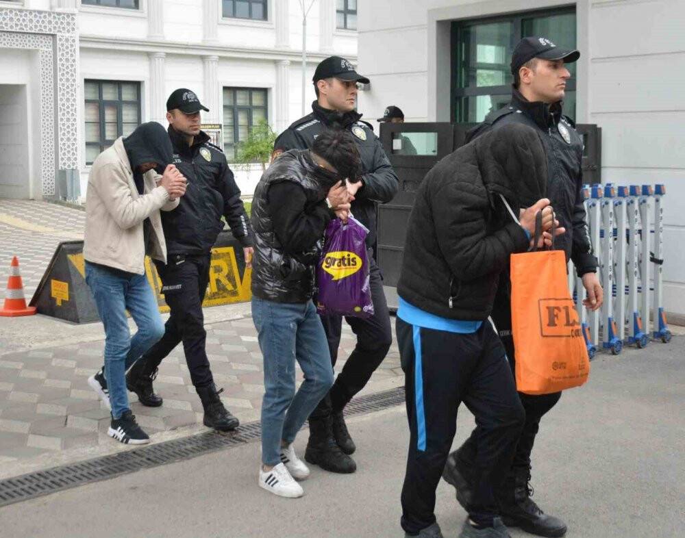 Karavan ve konteyner dolandırıcılarına operasyon