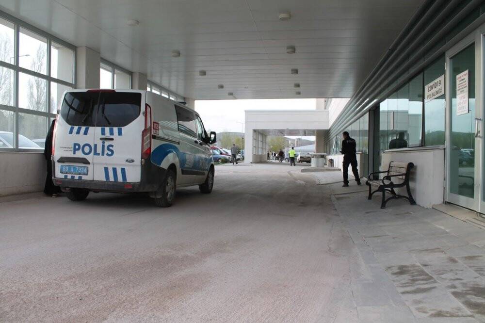 Otomobilin çarptığı çocuk öldü