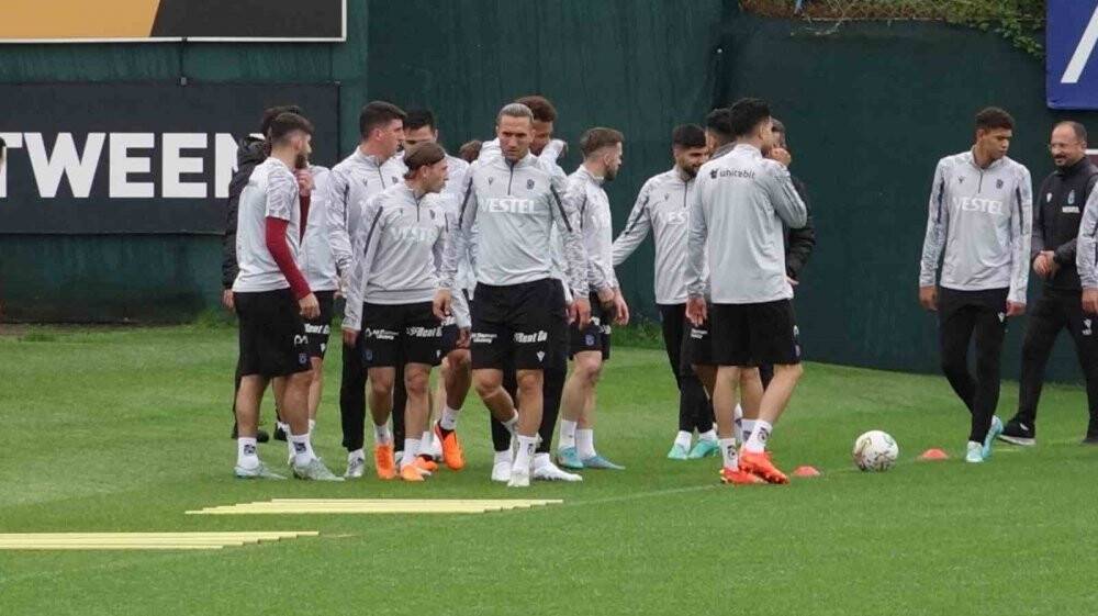 Trabzonspor'da Fenerbahçe mesaisi sürüyor