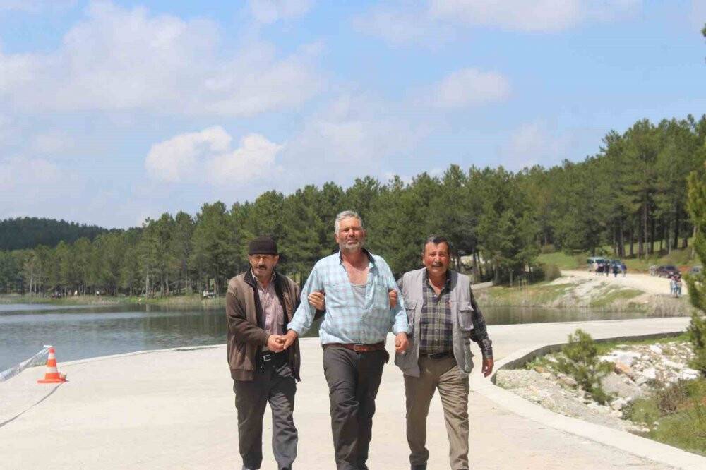 Piknik faciasında göletten 2 kişinin cansız bedenini Konya'dan gelen polis kurbağa adamlar çıkardı
