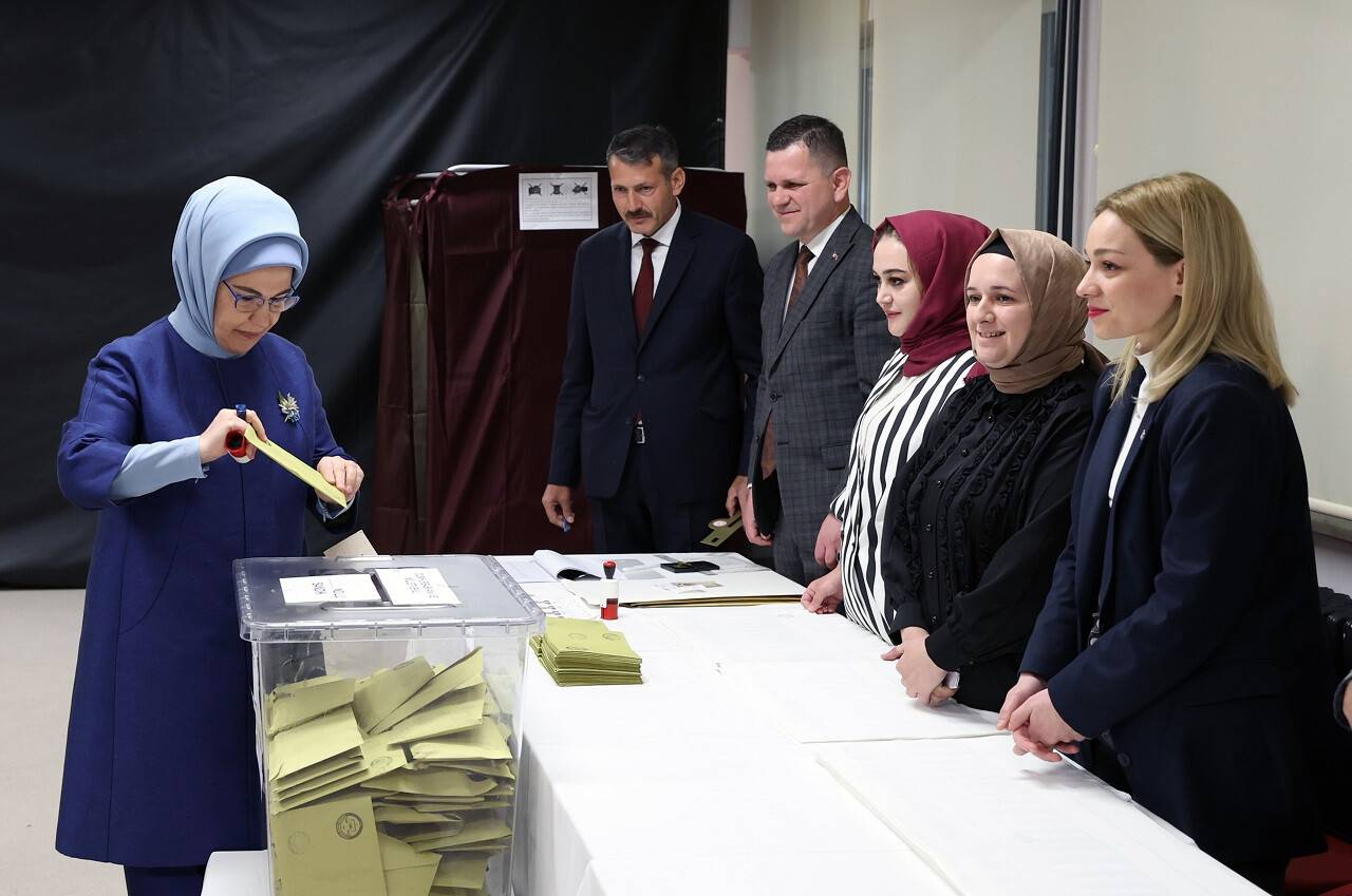 aa-20230514-31137646-31137643-cumhurbaskani-erdogan-oyunu-istanbulda-kullandi.jpg