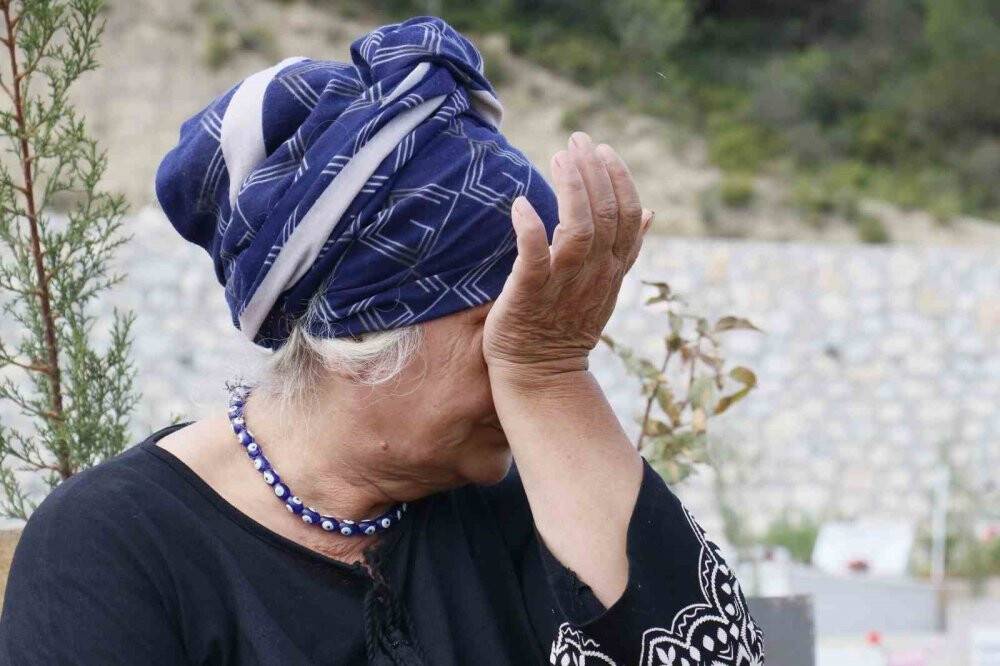 En acı anneler günü: “Kızım sen gelemedin ben sana geldim”