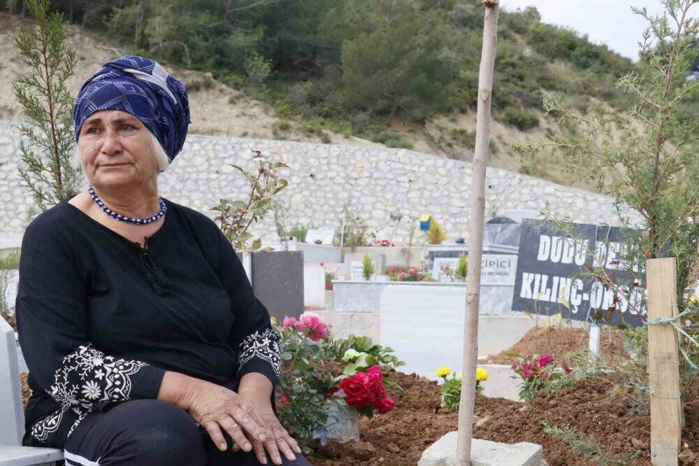 En acı anneler günü: “Kızım sen gelemedin ben sana geldim”