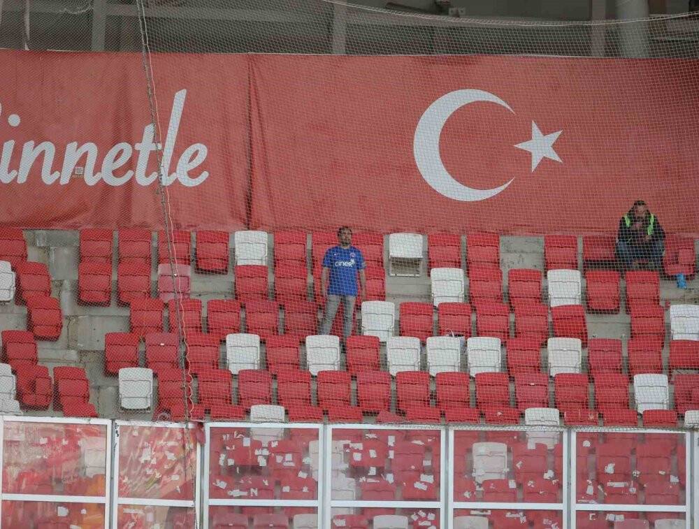 Kasımpaşa’yı 1 taraftar destekledi