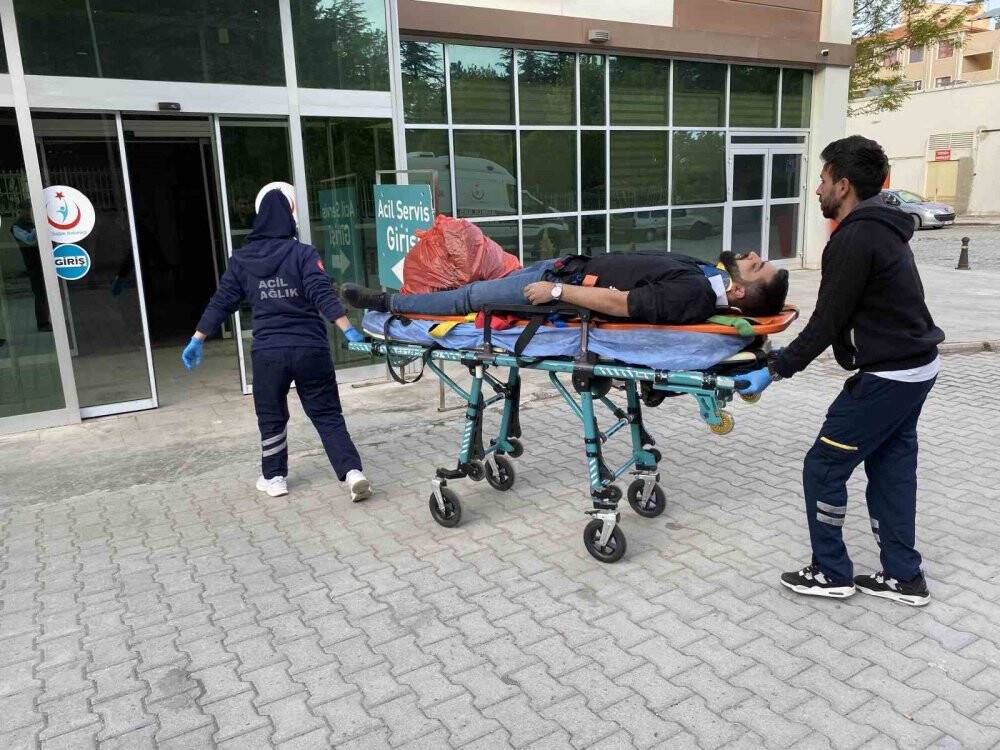 Konya'da Köpeğe çarpan araç takla attı: 1 yaralı