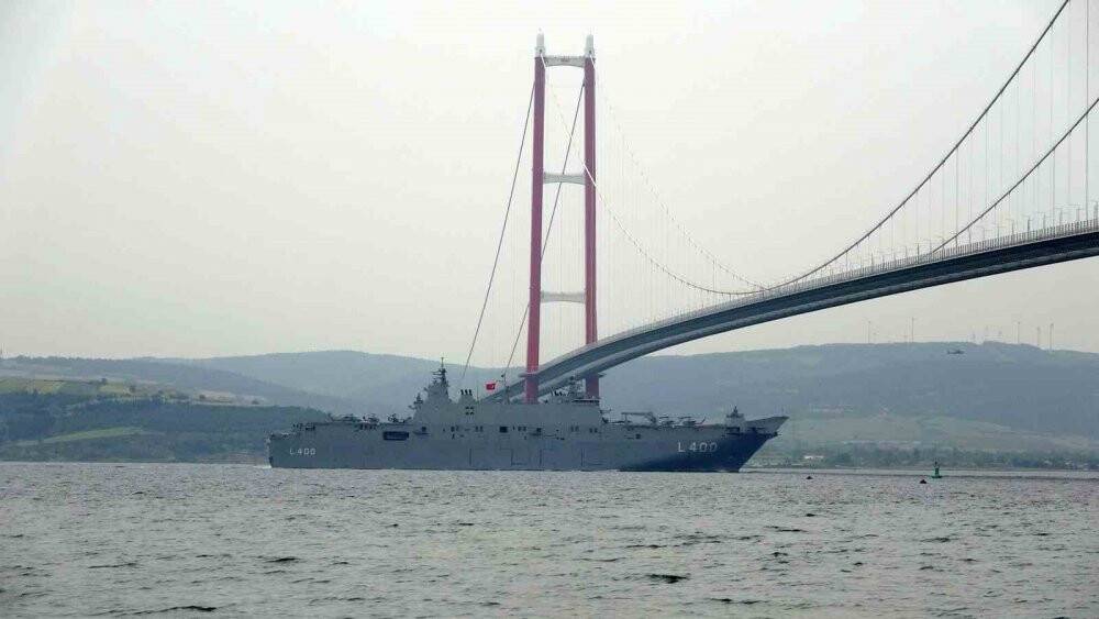 ‘TCG Anadolu’ Çanakkale Boğazı’ndan geçti