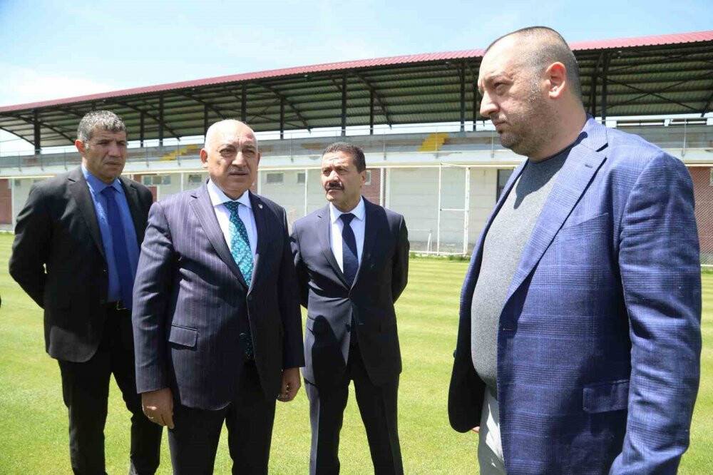 TFF Başkanı Büyükekşi: “Sivasspor bir adım önde”