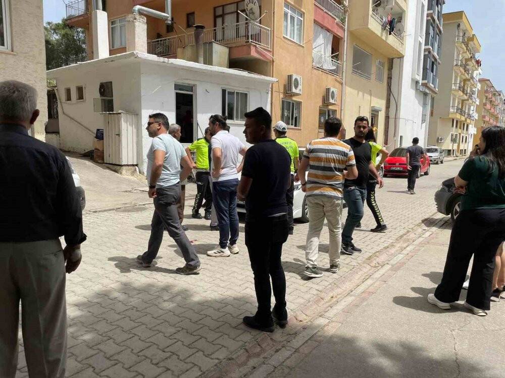 Okula giden çocuğa araç çarptı