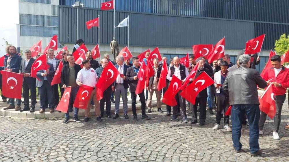 STK temsilcileri, Tekirdağ Büyükşehir Belediye Başkanı’nı istifaya davet etti