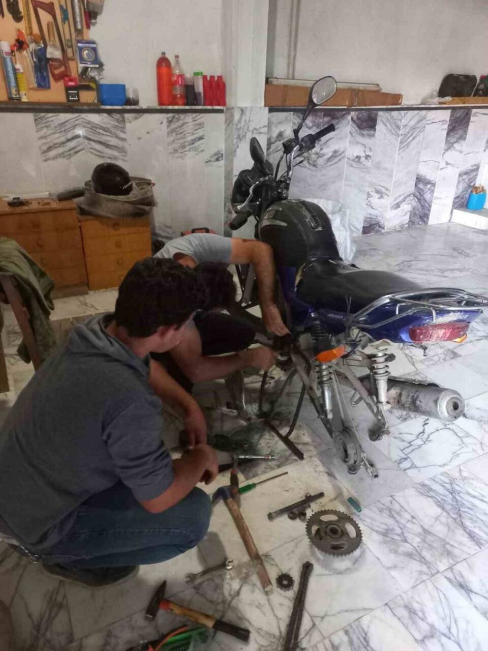 Tamirciye kızdı atölye kurdu