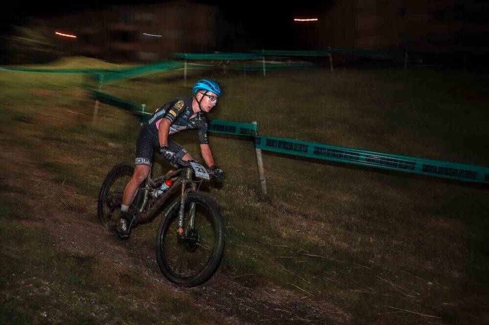 Türkiye'deki dünyanın tek gece yarışı nefes kesti: Bike Fest heyecanı tırmanıyor
