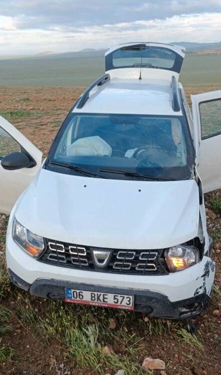 aa-20230519-31175845-31175844-konyada-hafif-ticari-arac-ile-otomobil-carpisti-1-kisi-oldu.jpg