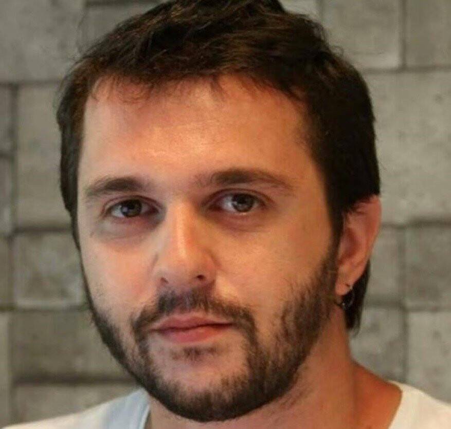 Bursa’da üç gencin lüks otomobilde hayatını kaybettiği kaza kamerada