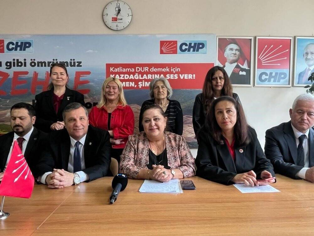 CHP'li kadın kolları başkanı kin ve nefret kustu!