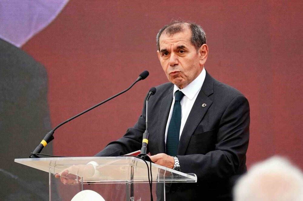 Galatasaray’ın yeni evi Kemerburgaz Metin Oktay Tesisleri’nin temel atma töreni yapıldı