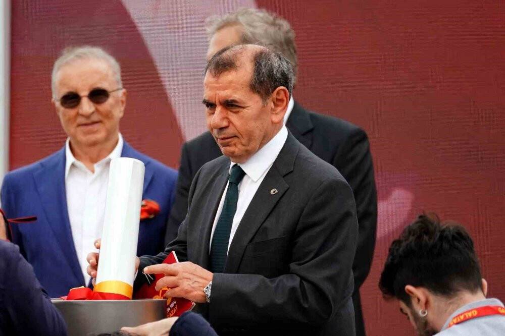 Galatasaray’ın yeni evi Kemerburgaz Metin Oktay Tesisleri’nin temel atma töreni yapıldı