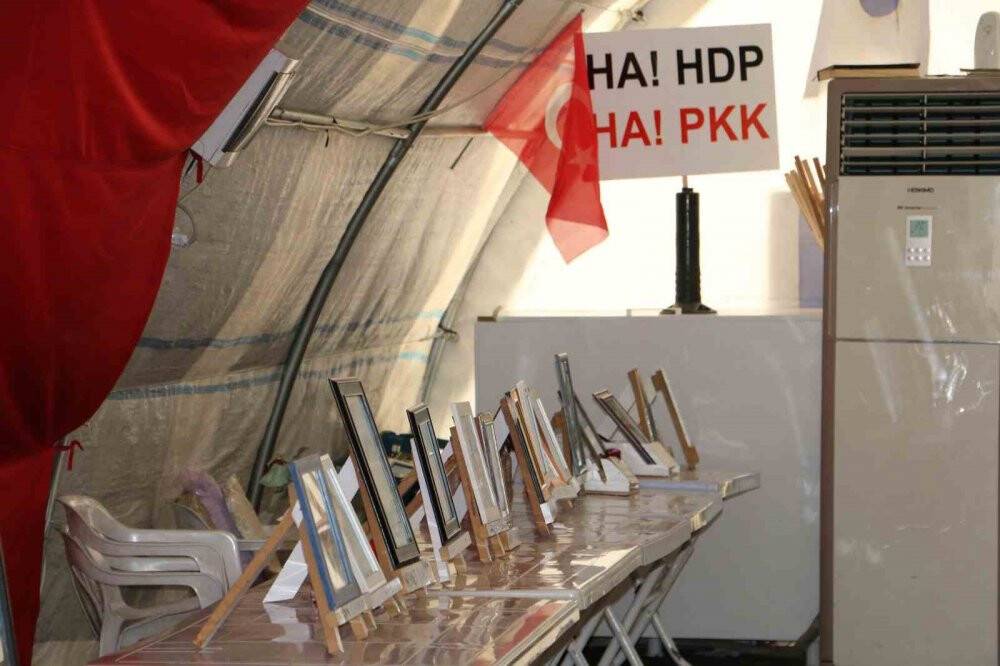 Evlat nöbetindeki baba: Evladımın sesini 10 yıldır duyamıyorum!