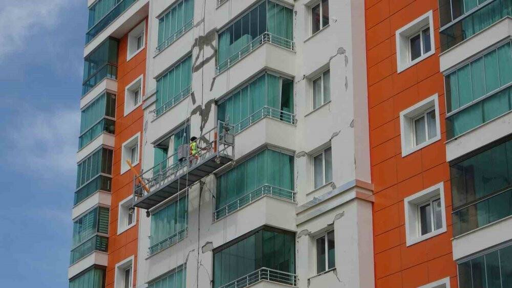 Depremin vurduğu milyonluk dairelerde yıkım için gün sayılıyor