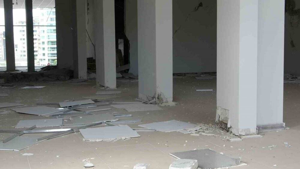 Depremin vurduğu milyonluk dairelerde yıkım için gün sayılıyor