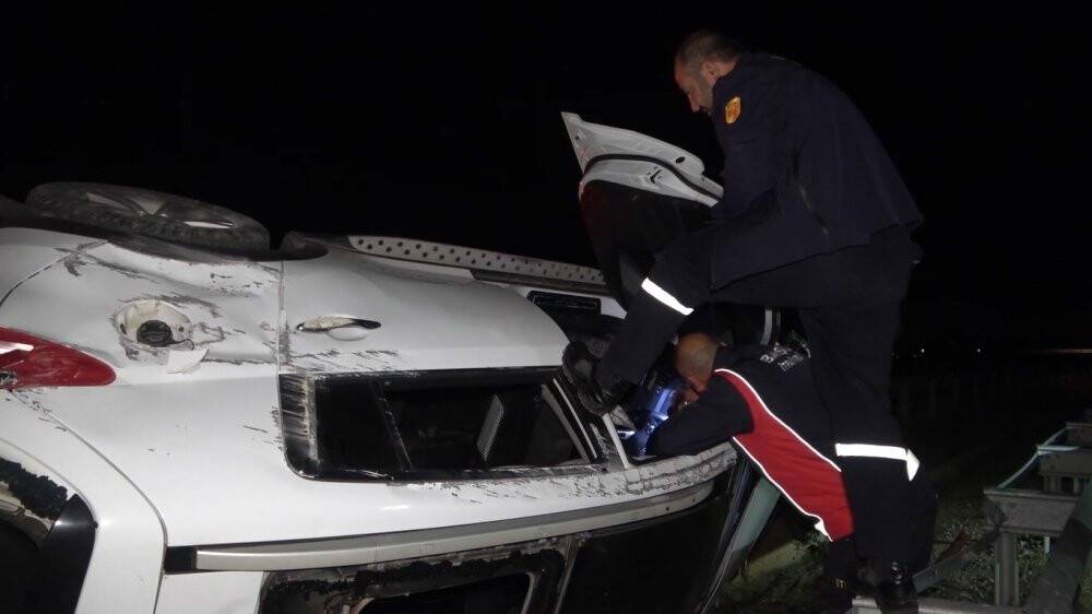 Konya-Kırıkkale yolunda kaza: Metrelerce sürüklenen otomobil hurdaya döndü