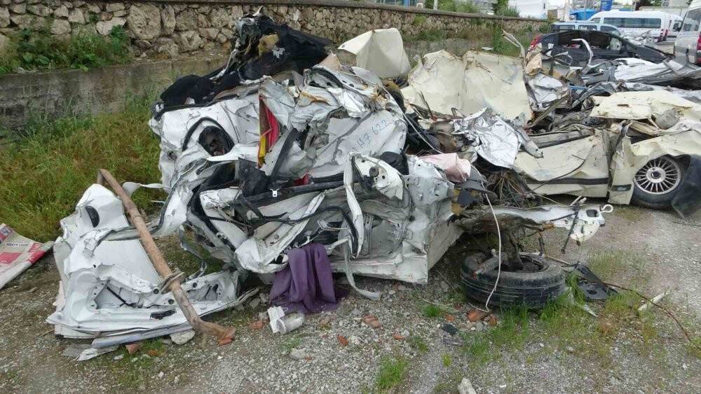 depremde 200 milyon TL değerindeki 245 araç hurdaya döndü