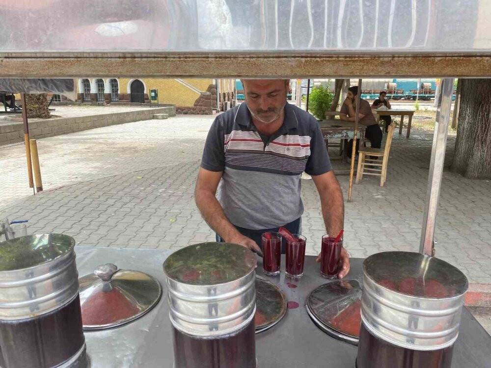 Depremde ’ölü’ olarak kayıtlara geçti, 100 bin TL’lik yardım bile yattı