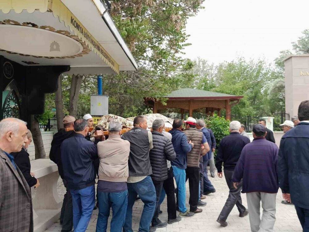 Etliekmekçide saldırı sonrası ölen kişi defnedildi
