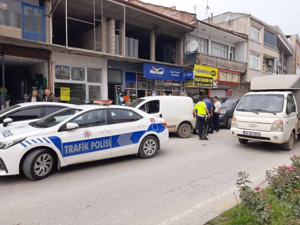 Kayıtsız plaka ile trafiğe çıktı, ceza yedi