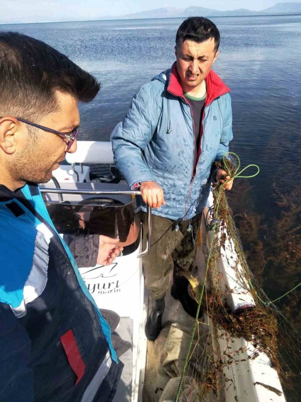 Konya’da 2 bin metre sahipsiz ağ ve elektroşok malzemeleri ele geçirildi