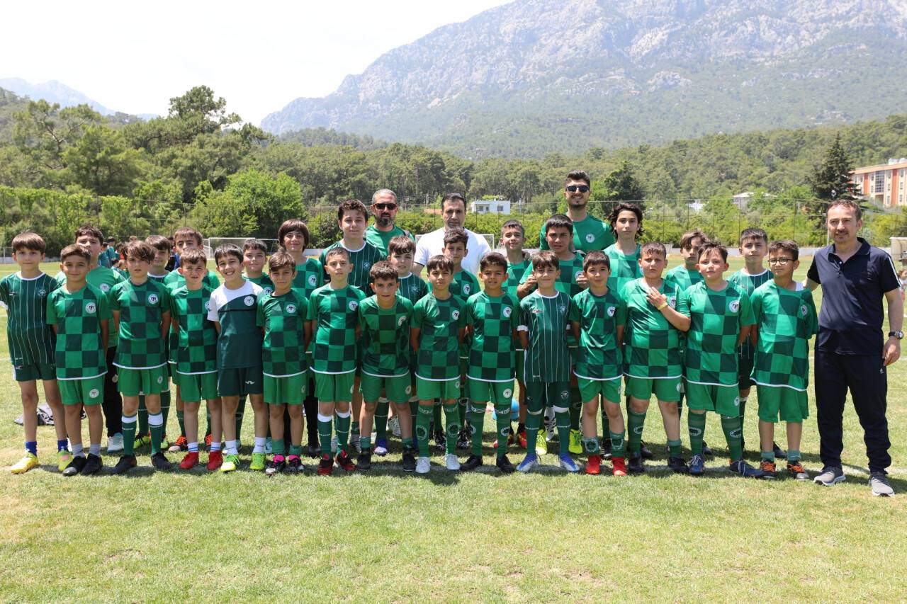konyaspor-futbol-okullari-3.jpeg