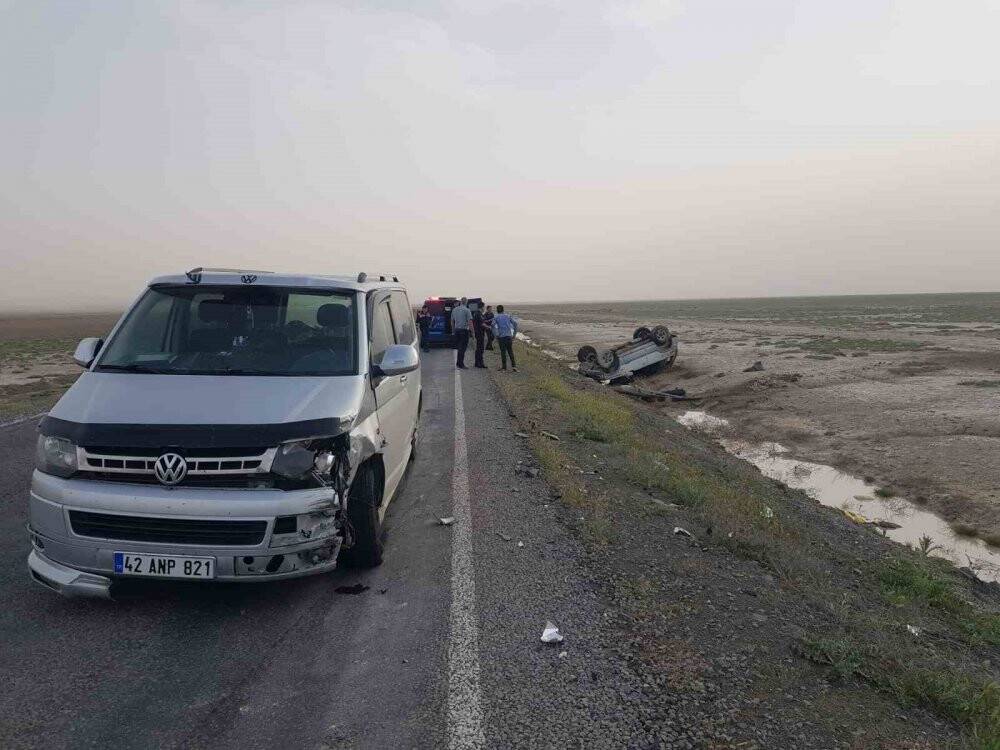 Niğde'de otomobiller çarpıştı