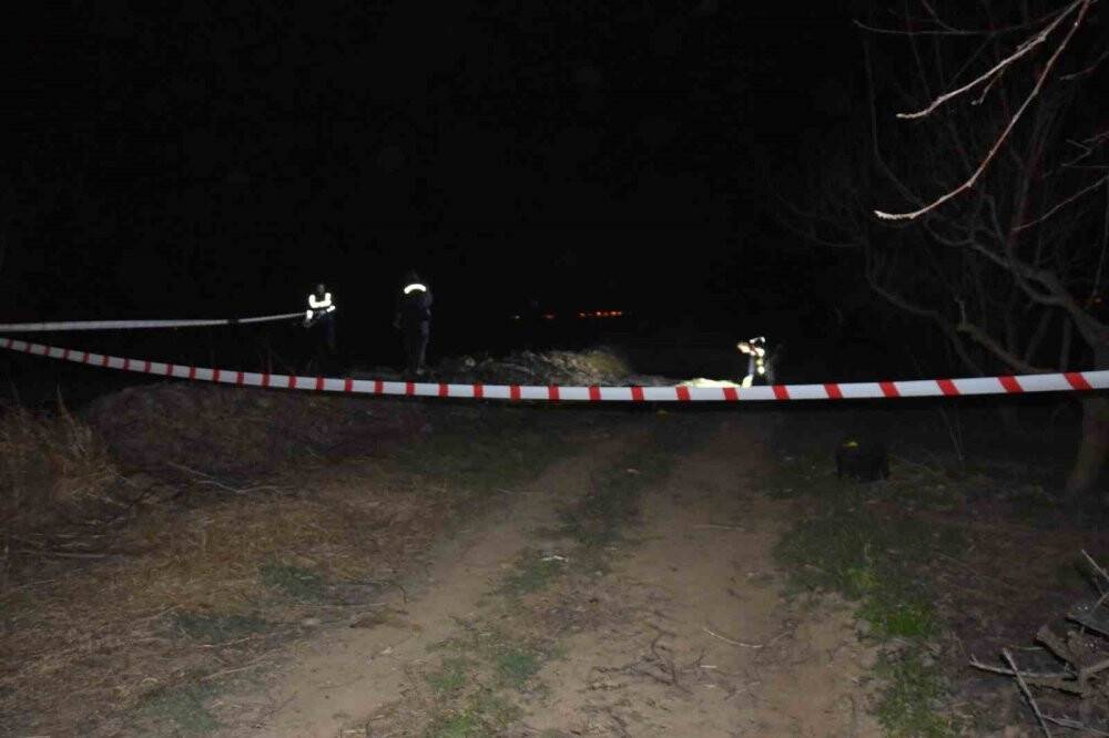 Tarlada kadın cesedi bulundu