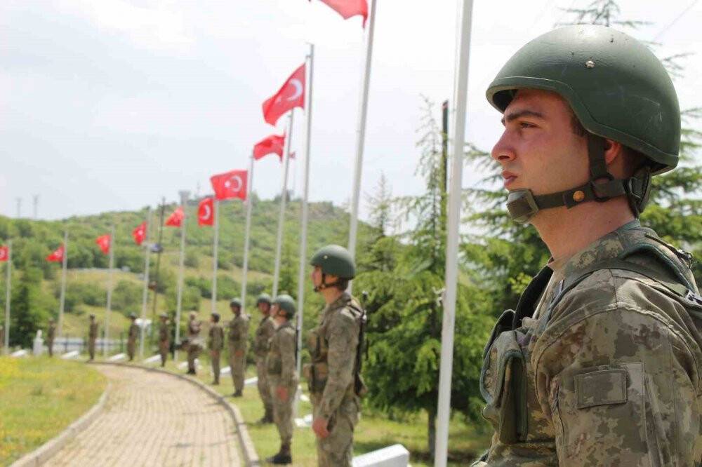 30 yıl sonra silah arkadaşlarının şehit edildiği Bingöl'de