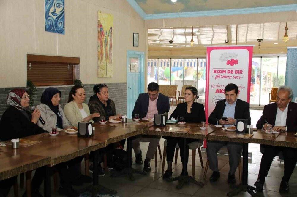 Akşehir’de "Kadının Gözünden Akşehir" konulu toplantı