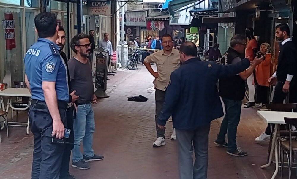 Dönerci dükkanına pompalı tüfekle saldırı