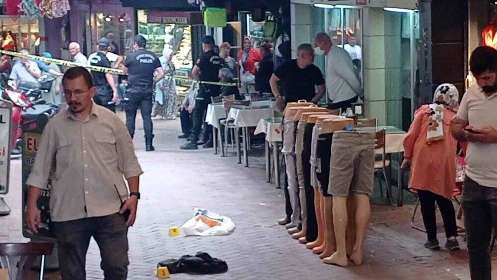 Dönerci dükkanına pompalı tüfekle saldırı