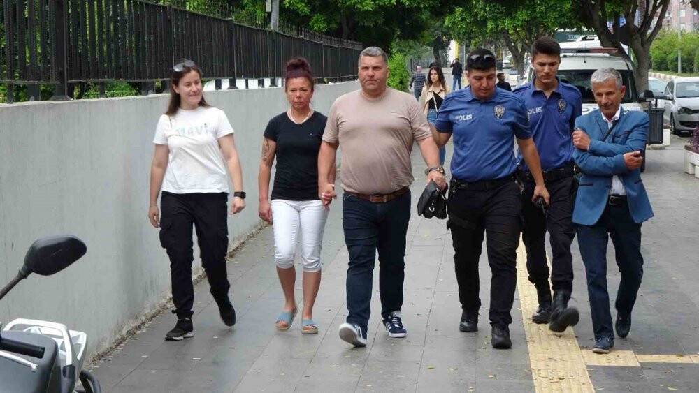 Turiste 5 gram yerine 50 gram altın verdiğini fark etti, soluğu polis merkezinde aldı