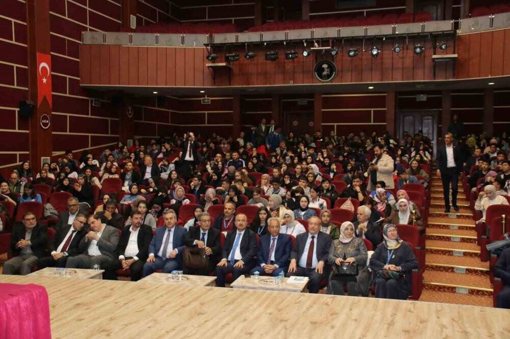 Akşehir’de Necip Fazıl Kısakürek anıldı