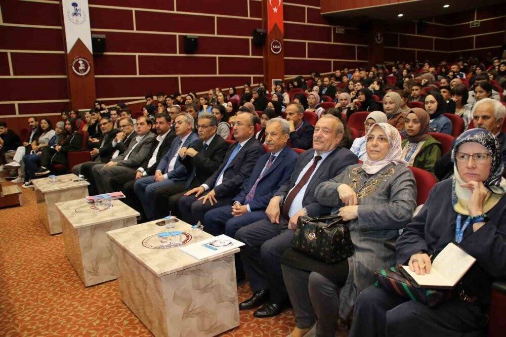 Akşehir’de Necip Fazıl Kısakürek anıldı