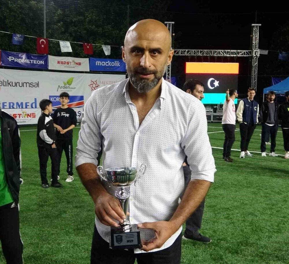 Eski Galatasaraylı futbolcular şampiyonluk yarışını değerlendirdi