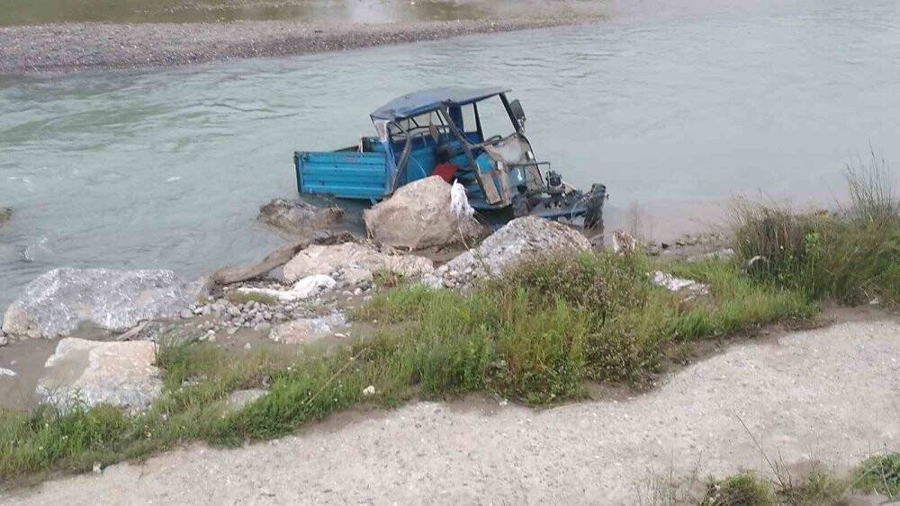 Kaza yaptığı tarım aracını terk edip kayıplara karıştı