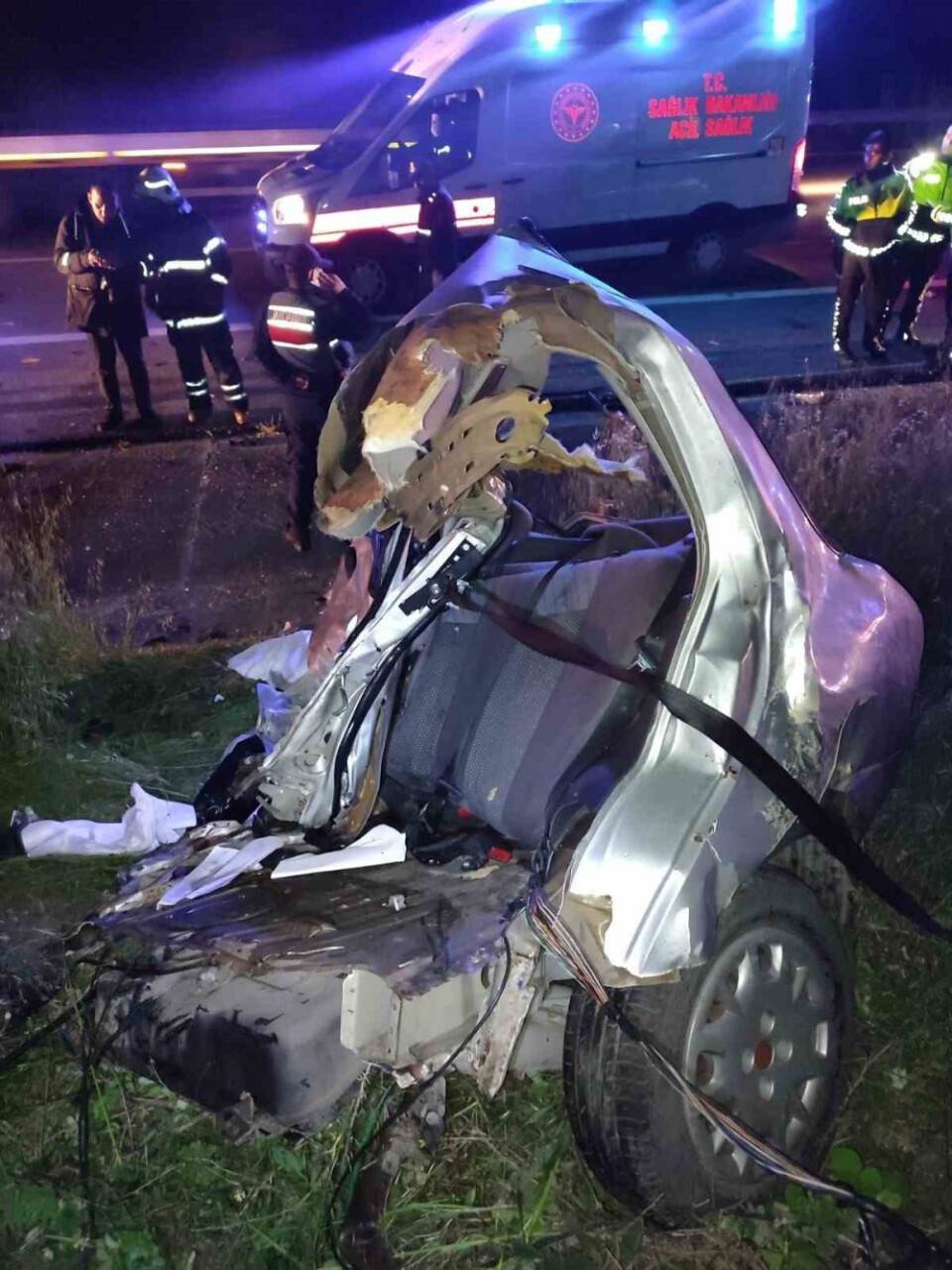 Nişanlı çift, nikahtan 1 gün önce hayatını kaybetti