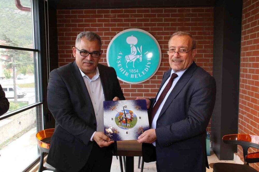 Prof. Dr. Kavaz Akşehirli gençlerle buluştu