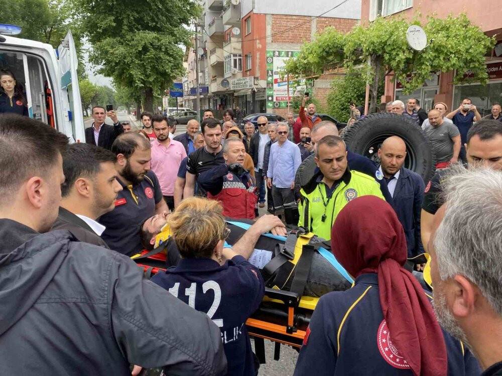 Takla atan off-road aracını görenler bölgeye koştu