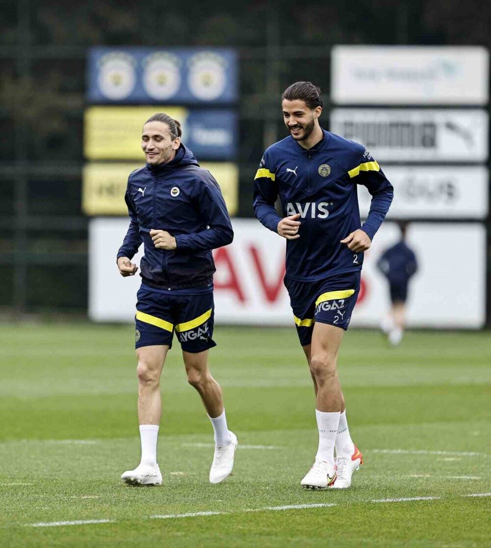 Fenerbahçe, Antalyaspor maçı hazırlıklarına devam etti
