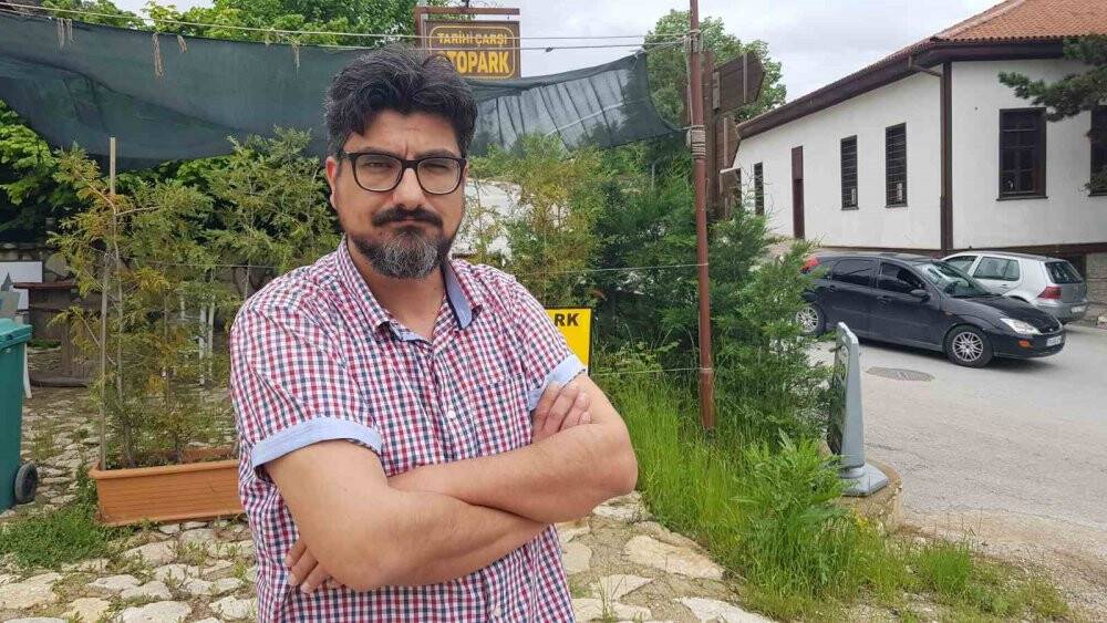 Freni boşalan iş makinesini böyle durdurdu