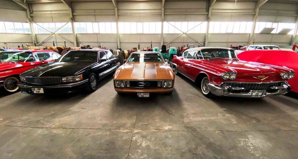 Konyalı iş adamı klasik otomobil merakını koleksiyona dönüştürdü