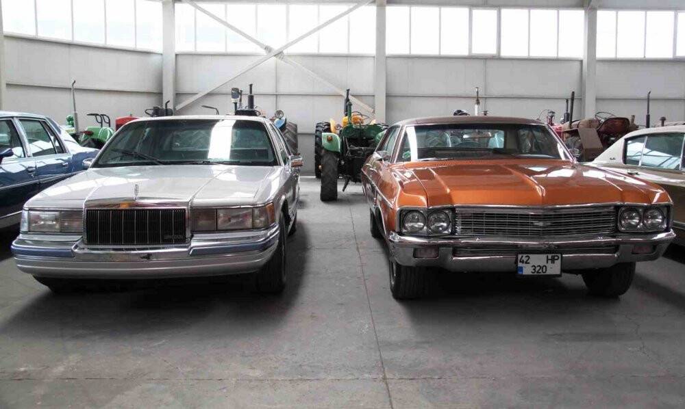 Konyalı iş adamı klasik otomobil merakını koleksiyona dönüştürdü